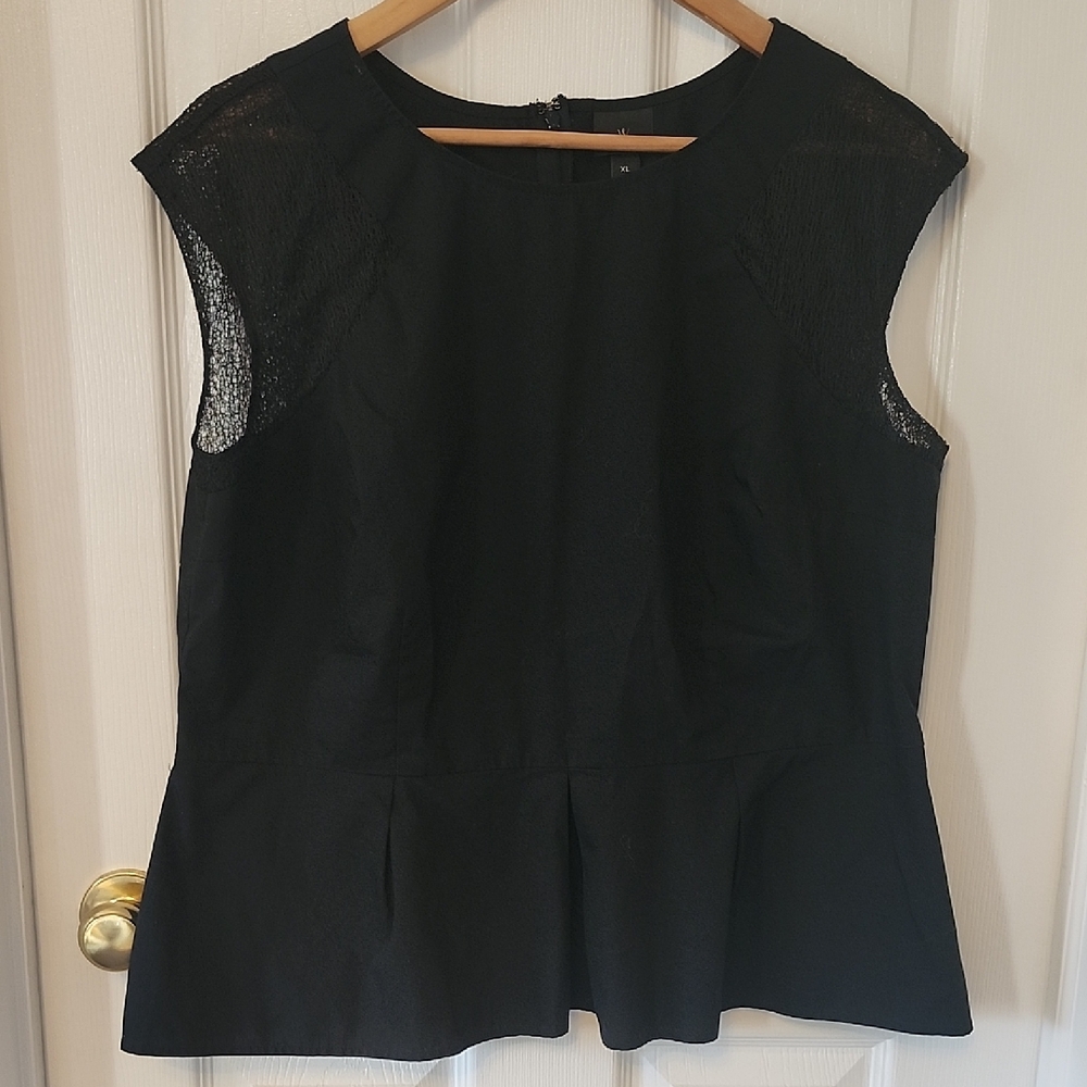 Worthington Black Cap Sleeve Blouse